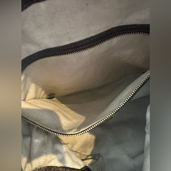 Authentic Gucci handbag, bronze metallic with two types of straps - Picture 13 of 16